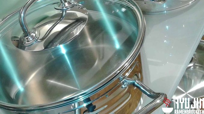 What is Stainless Steel Cookware?