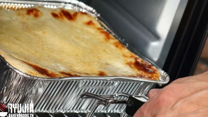 Can You Put Aluminum Foil in The Oven? What to Know